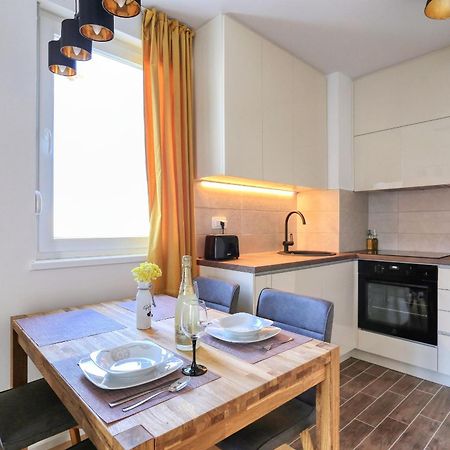 Barbara With Private Parking In The Garage Apartment Zadar Exterior foto