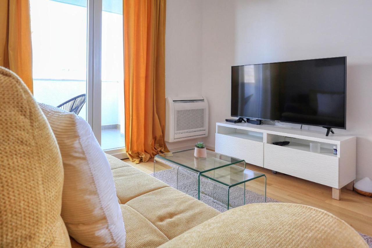 Barbara With Private Parking In The Garage Apartment Zadar Exterior foto