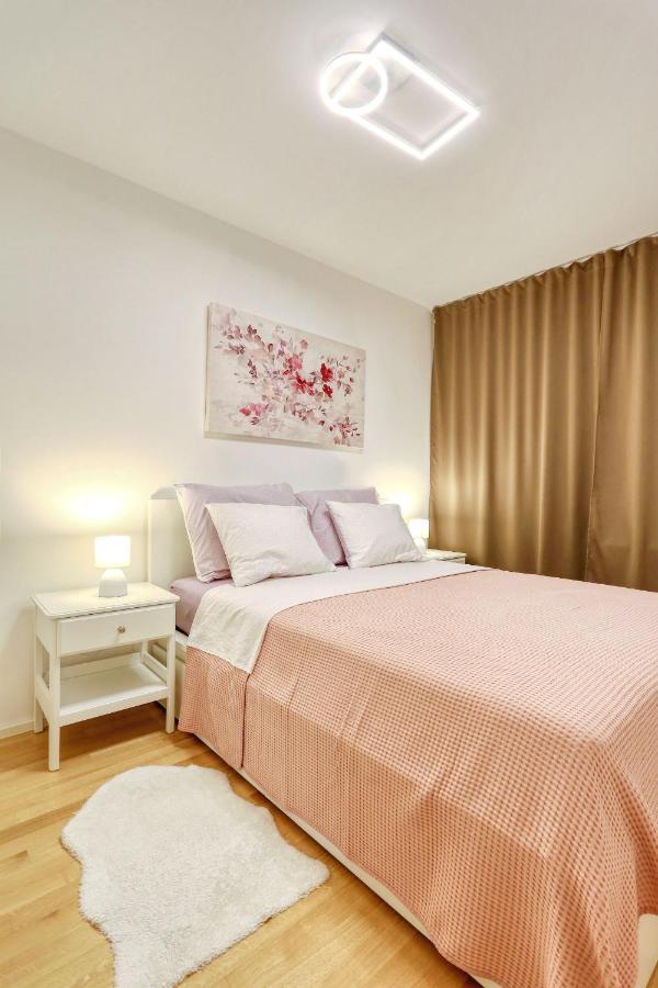 Barbara With Private Parking In The Garage Apartment Zadar Exterior foto